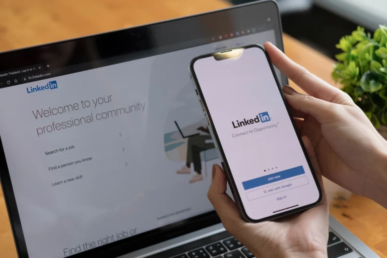 Mastering LinkedIn: Your Gateway to Global Professional Opportunities